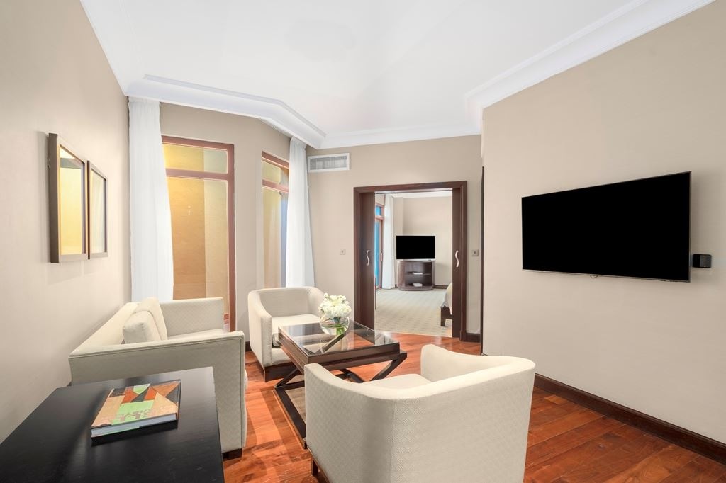 rooms-one-bedroom-deluxe-suite