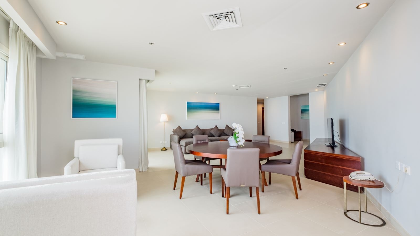 rooms-2-bedroom-suite-with-sea-view--balcony