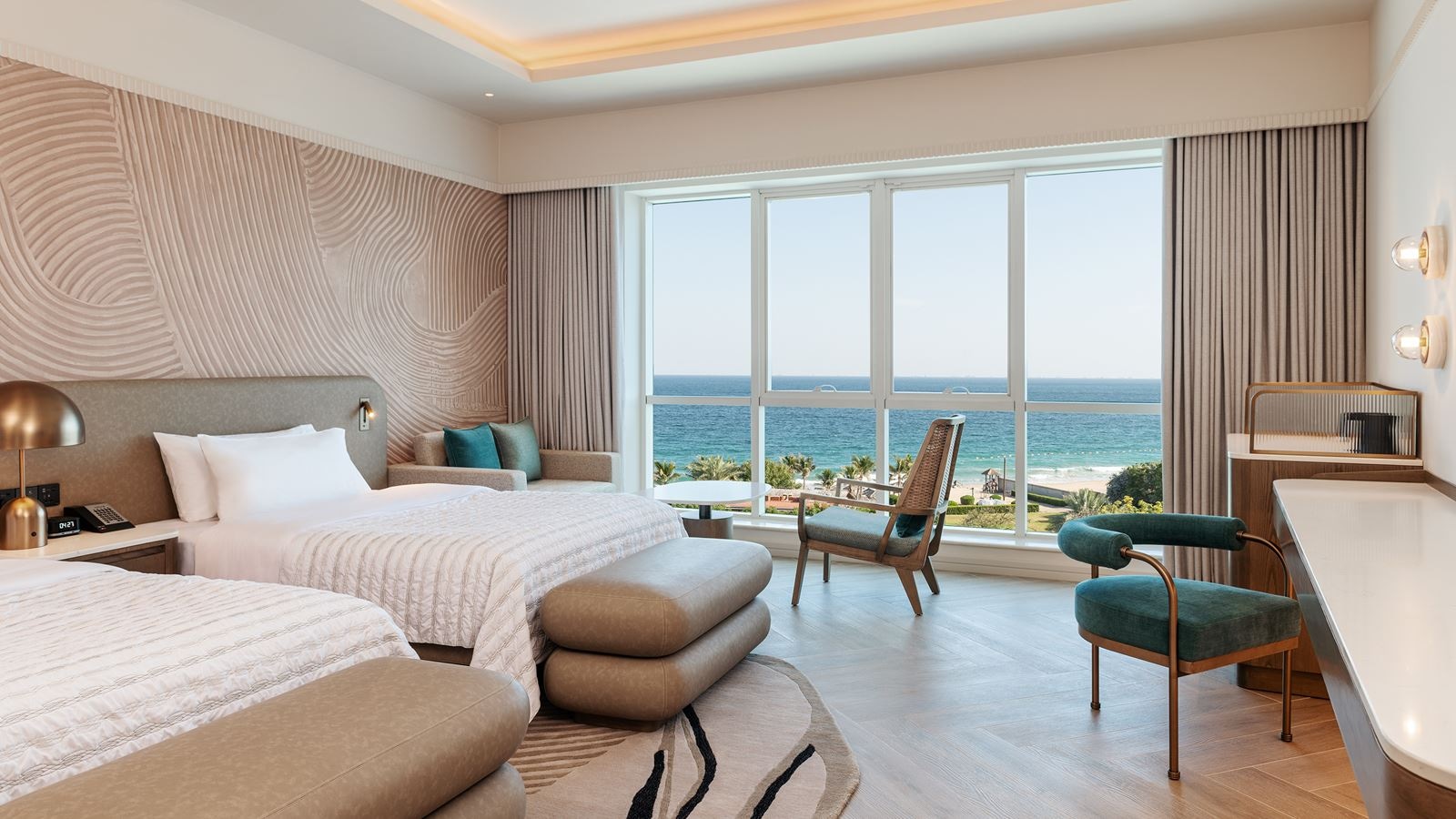 rooms-deluxe-sea-view