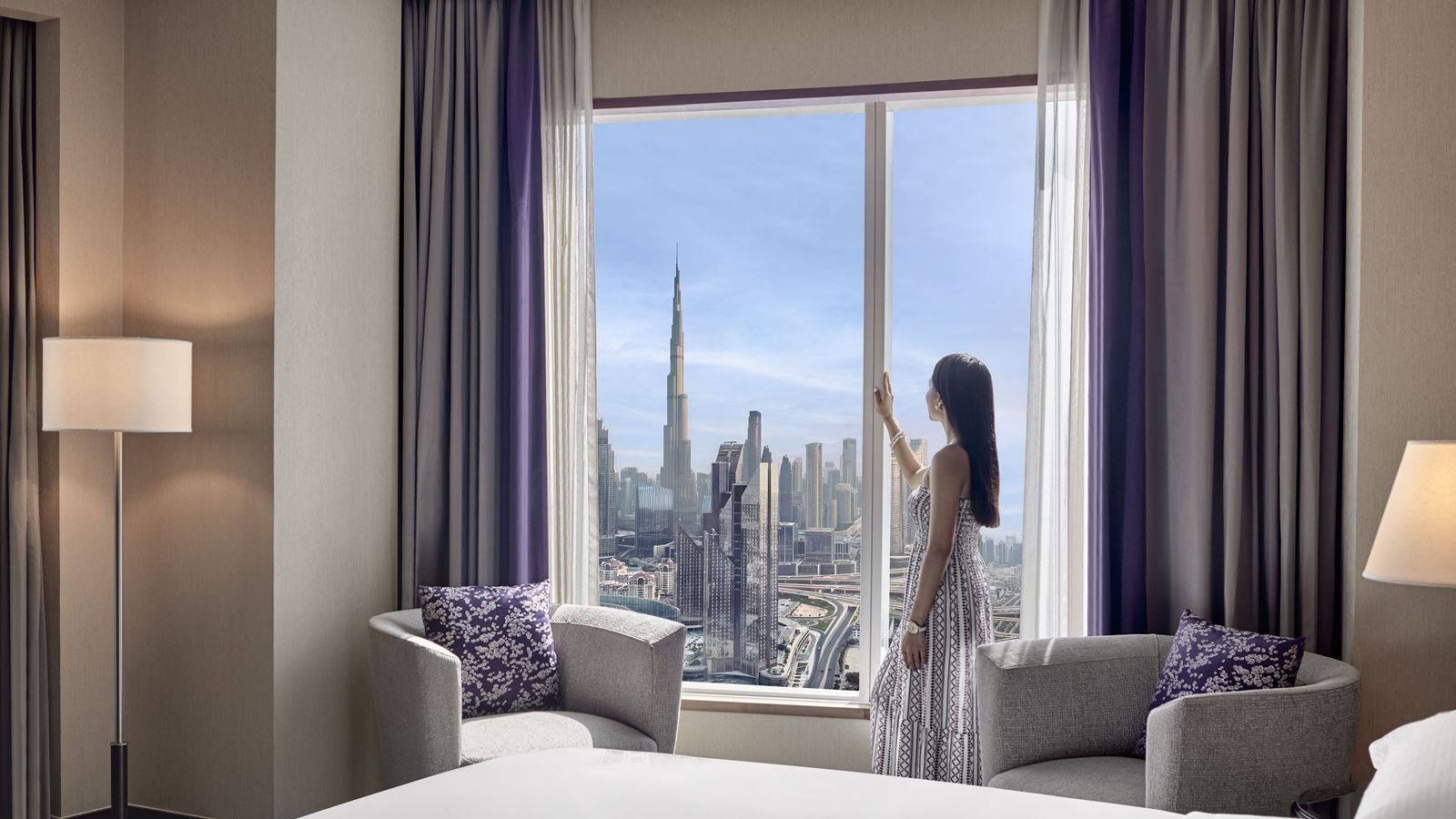 rooms-burj-khalifa-viewroom