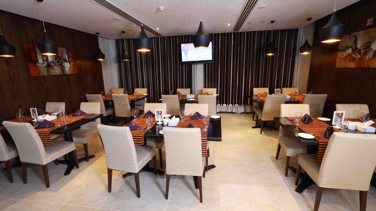 restaurants-main-restaurant