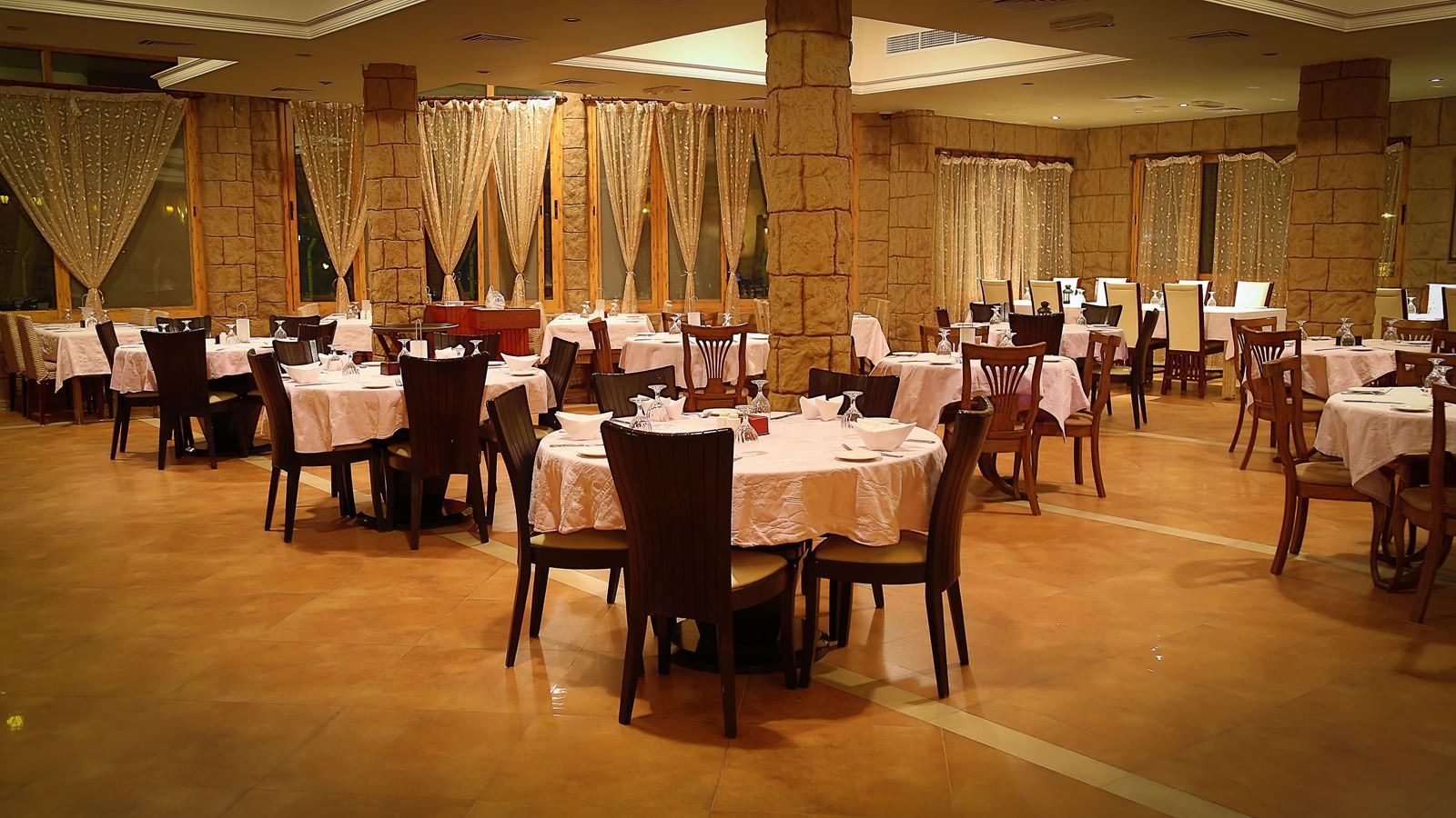 restaurants-amouage-restaurant