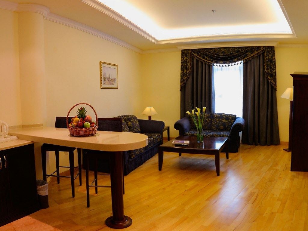 rooms-executive-suite