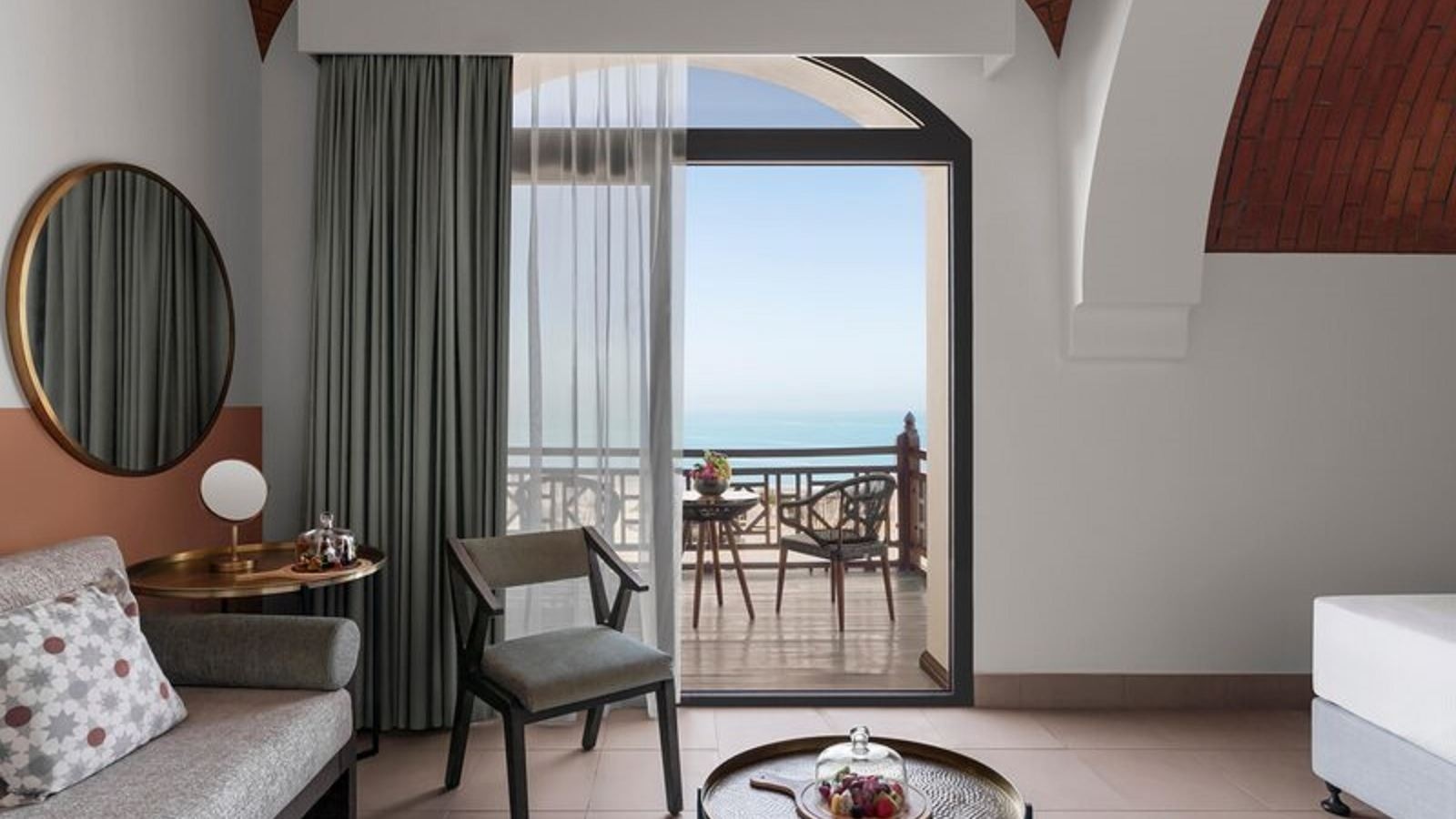 rooms-lagoon-view-room-king-or-twin