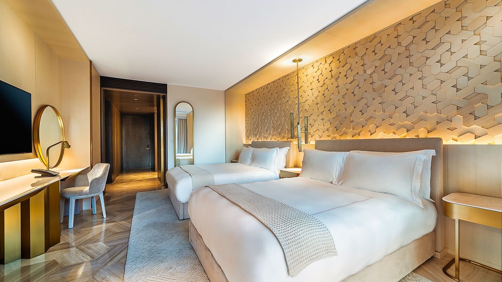 rooms-luxe-sea-view-|-double-queen