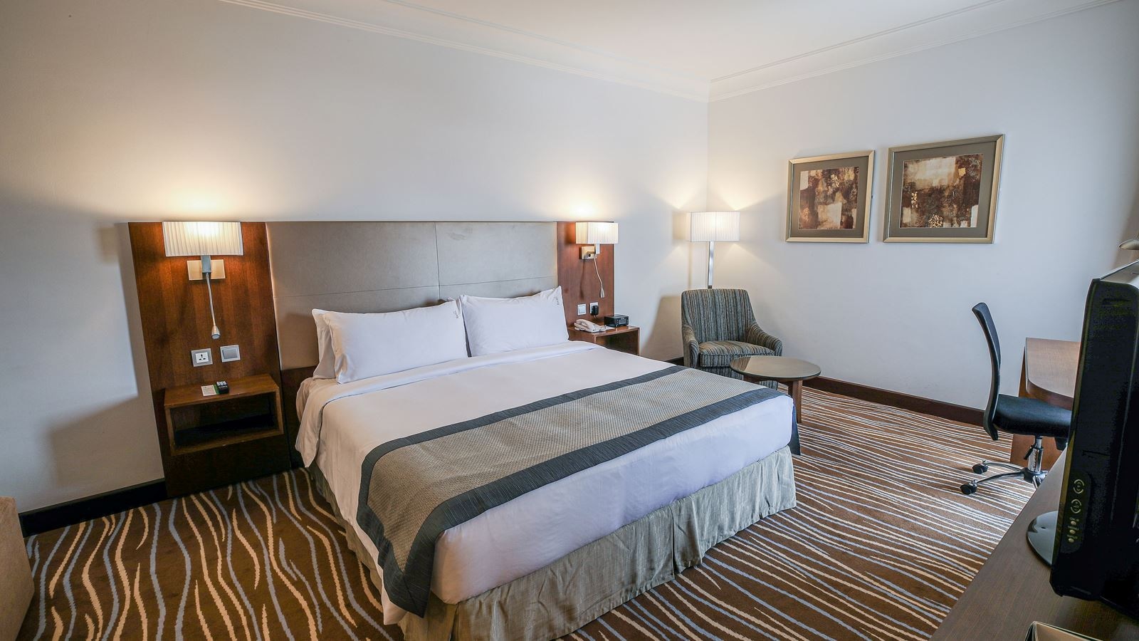 rooms-executive-suite