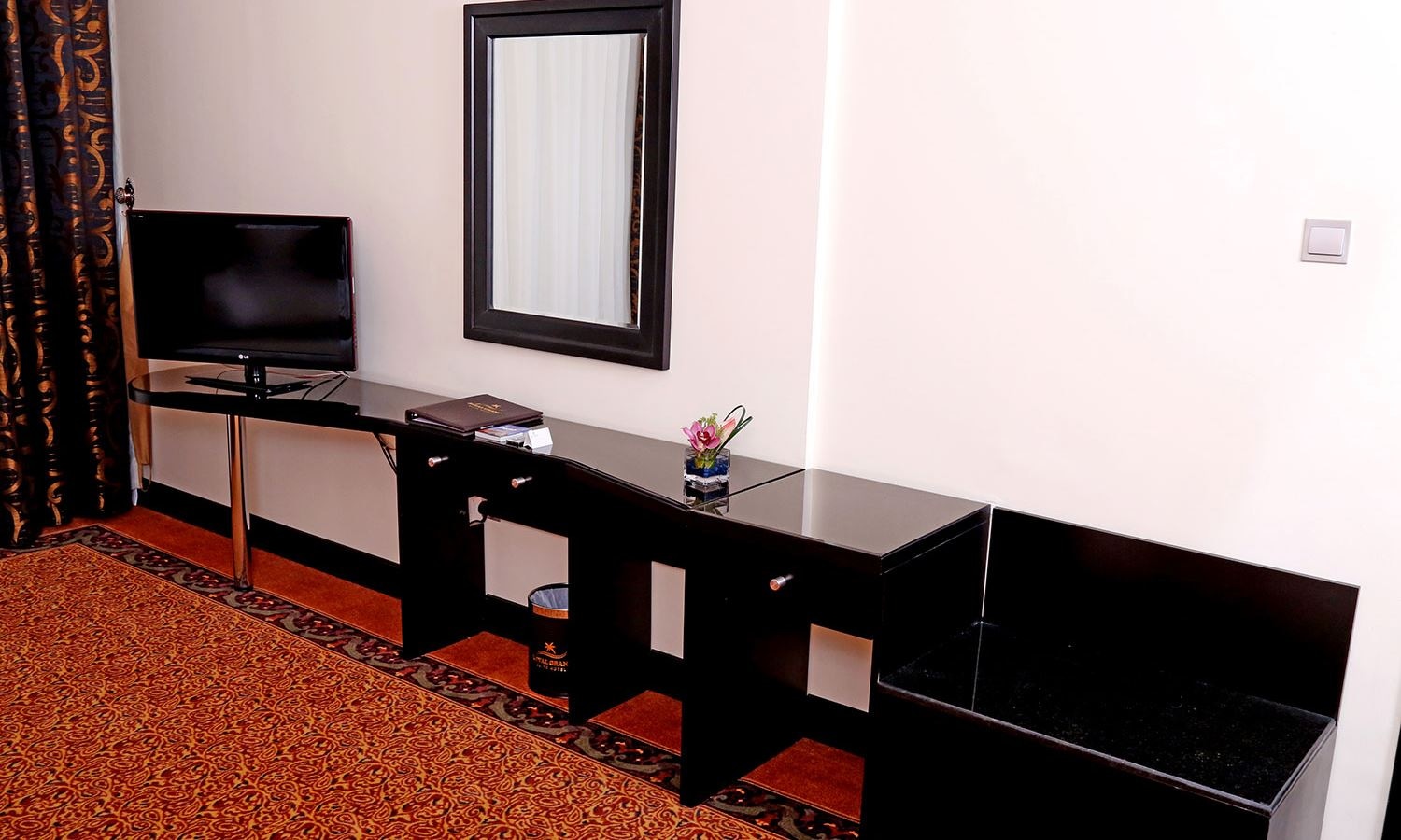 rooms-executive-suite