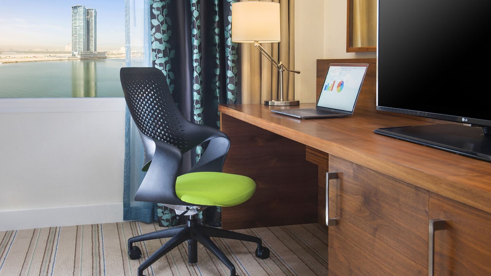 rooms-guest-room-queen