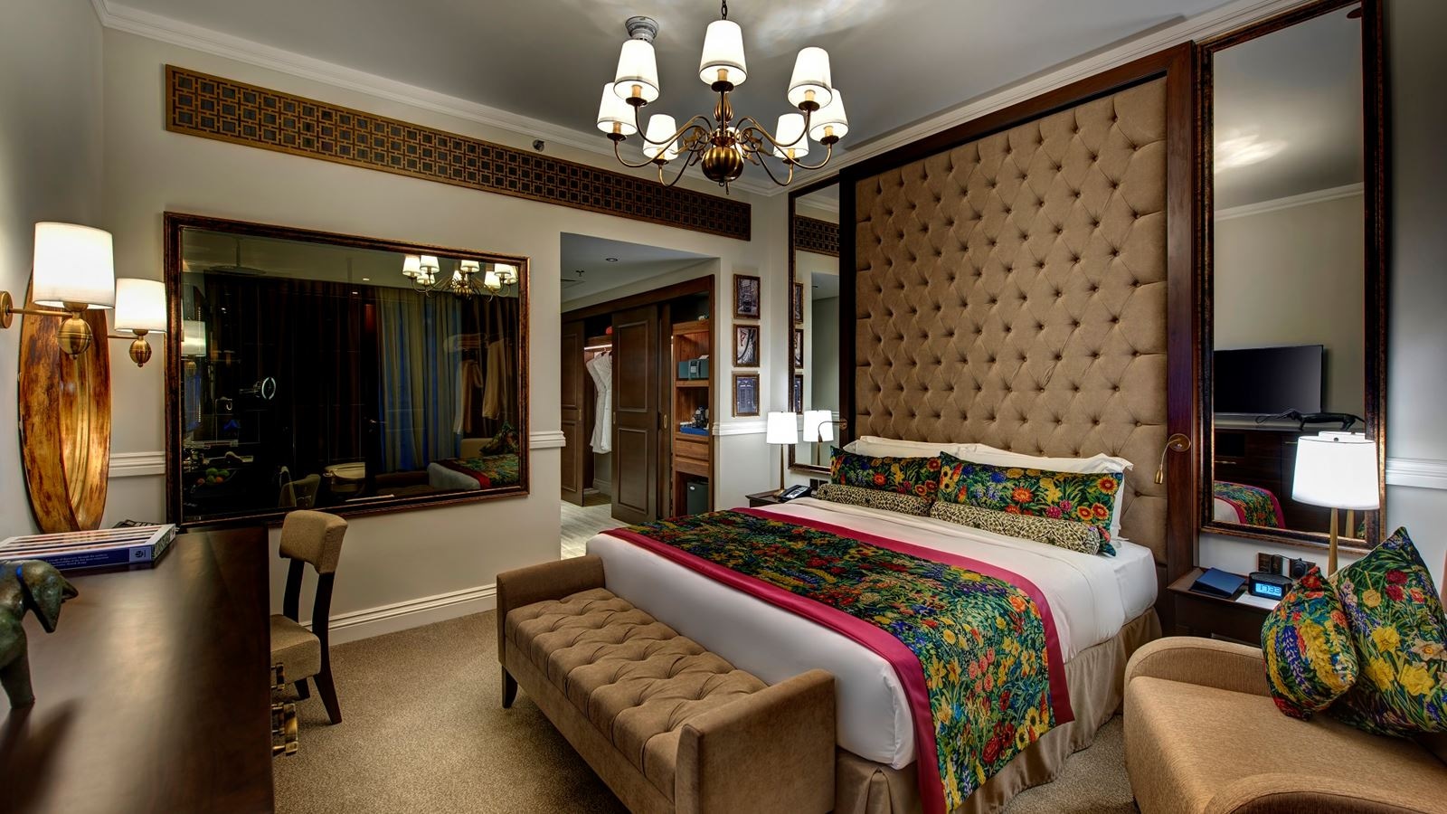 rooms-superior-room-city-view