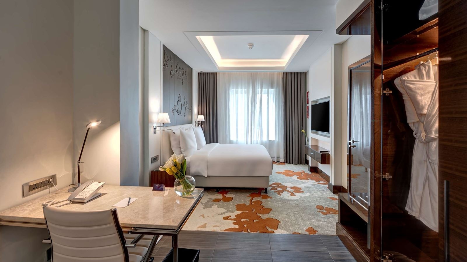 rooms-one-bedroom-suite