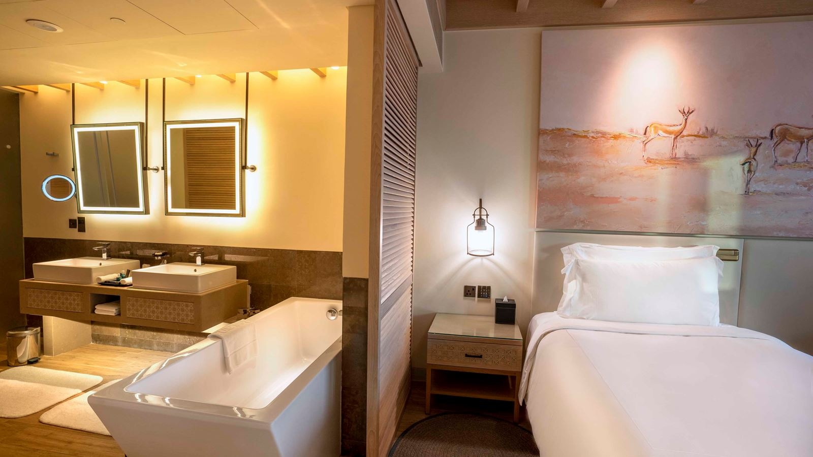 rooms-club-rotana-sea-view-with-balcony