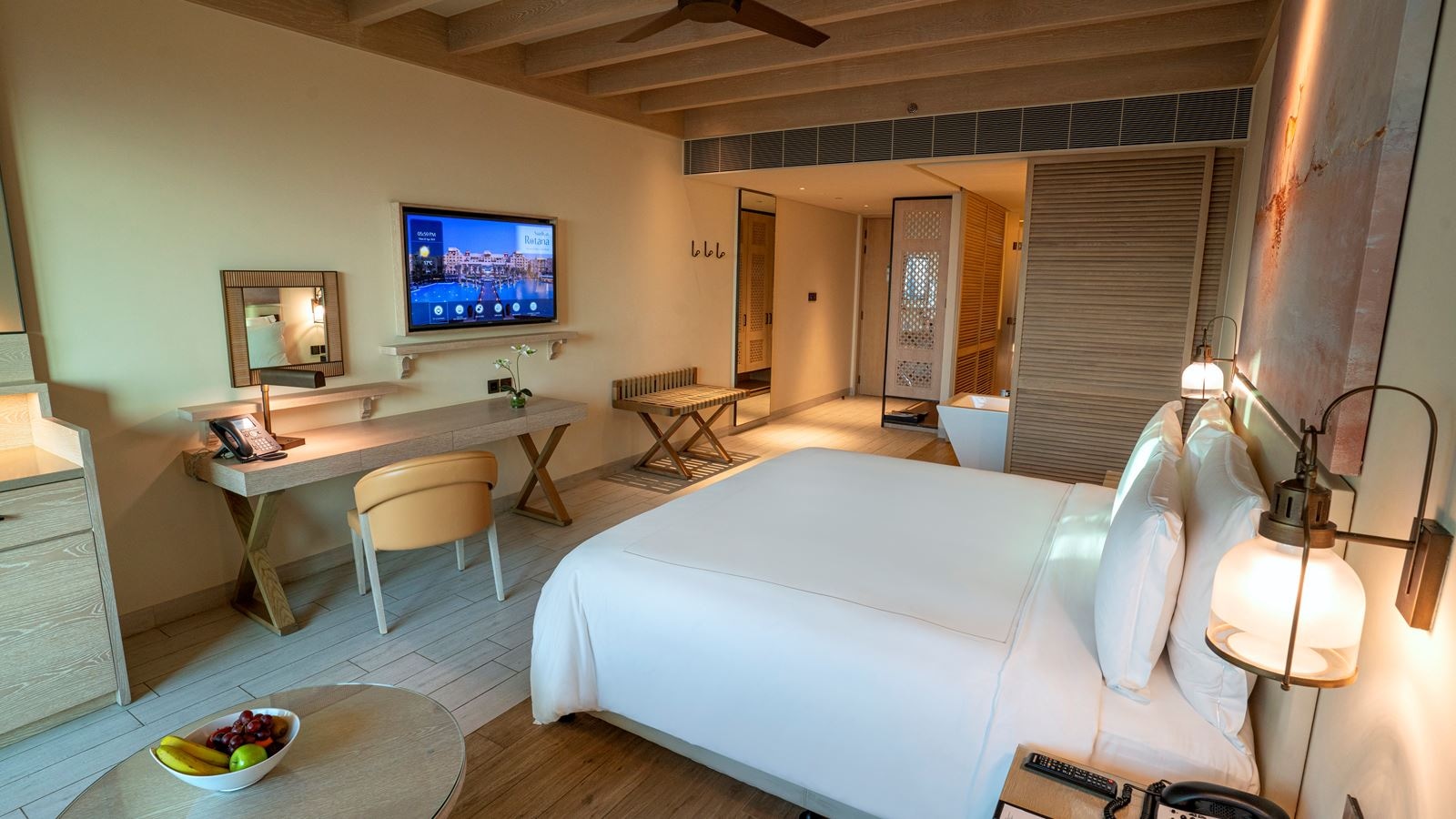 rooms-club-rotana-sea-view-with-balcony