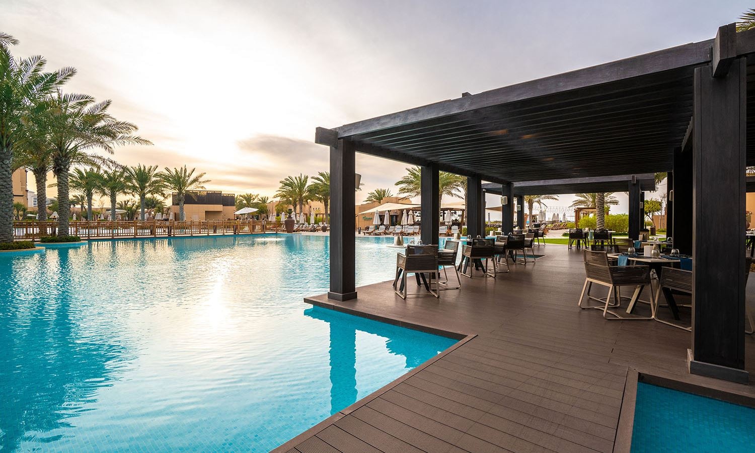 restaurants-turtle-bay-bar-and-grill