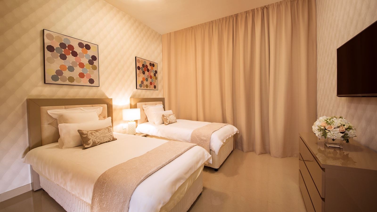 rooms-2-bedroom-deluxe