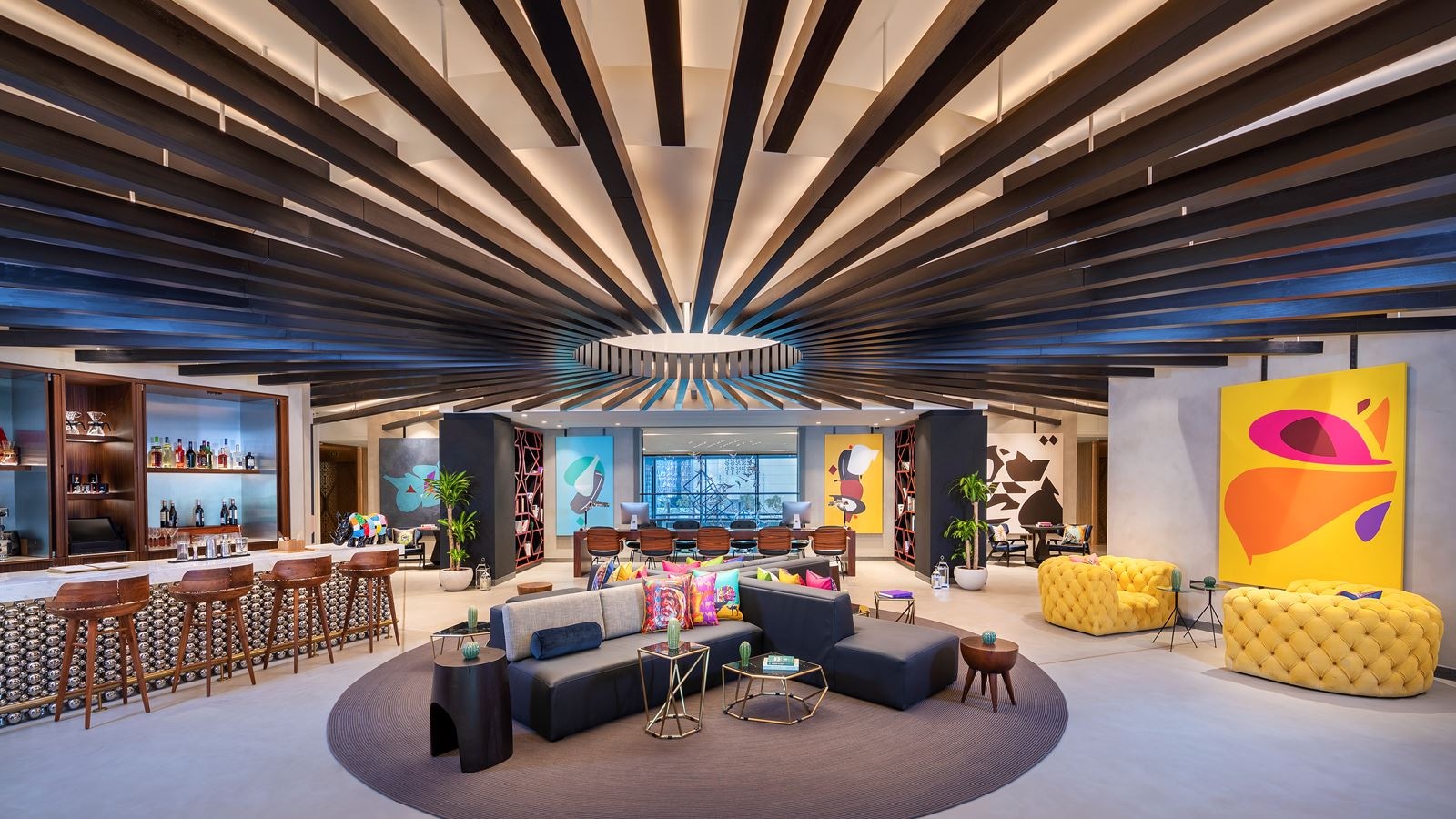 restaurants-andaz-lounge