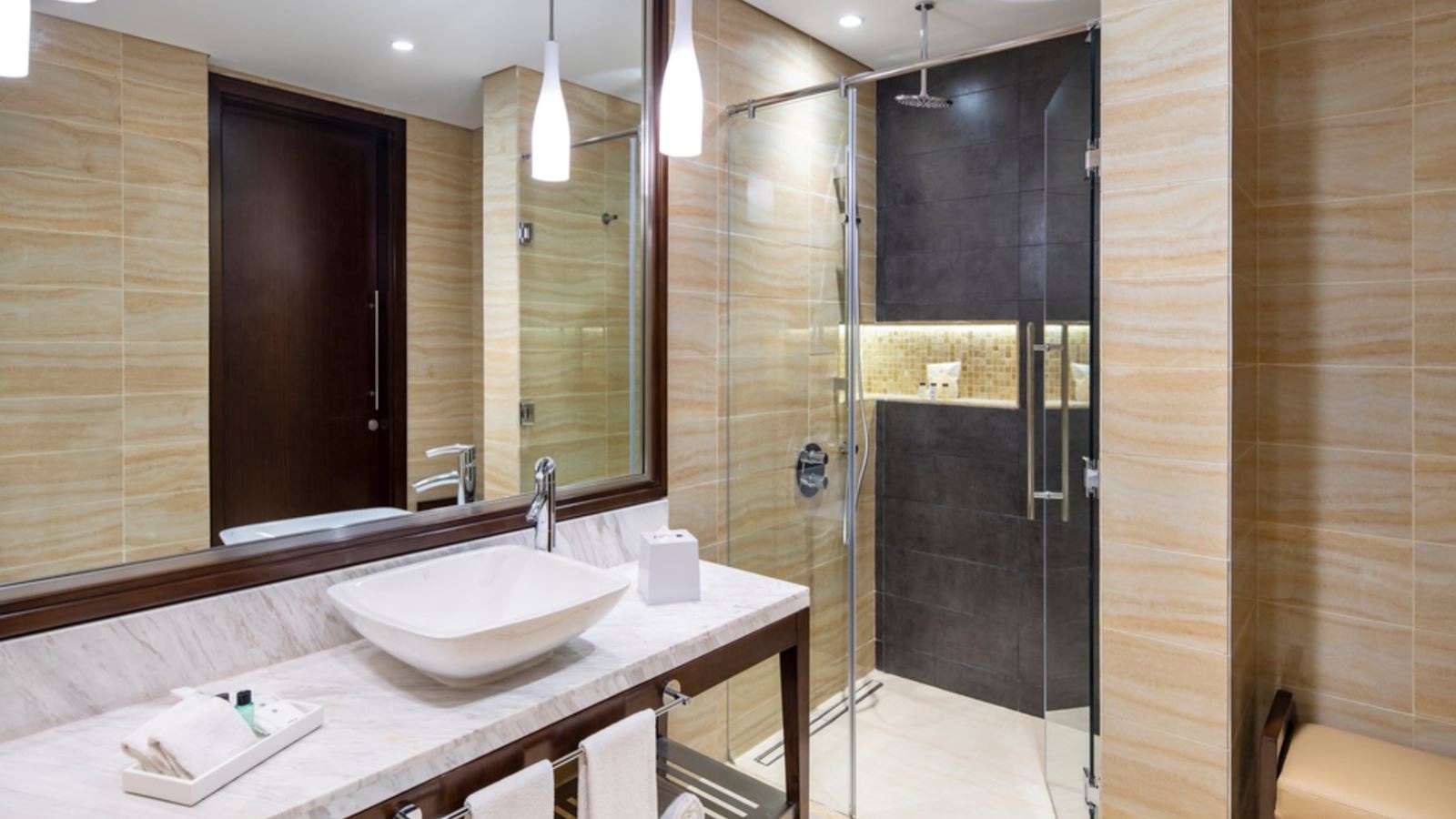 rooms-executive-room