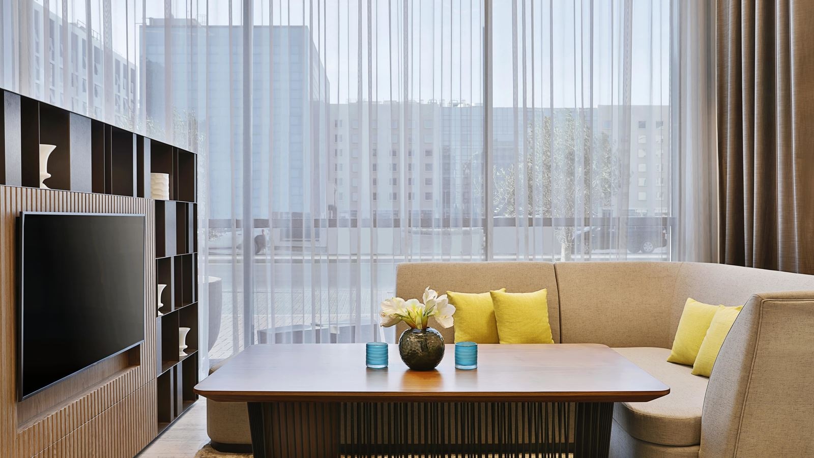 restaurants-star-buzz-lounge