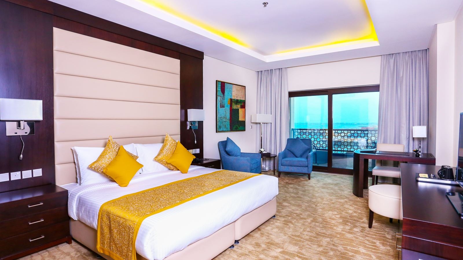 rooms-deluxe-room-marina-view