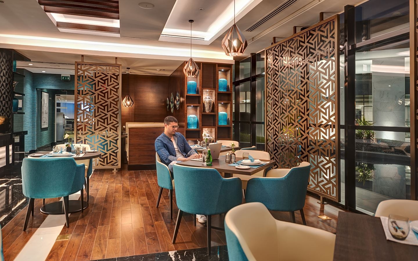 restaurants-restaurants