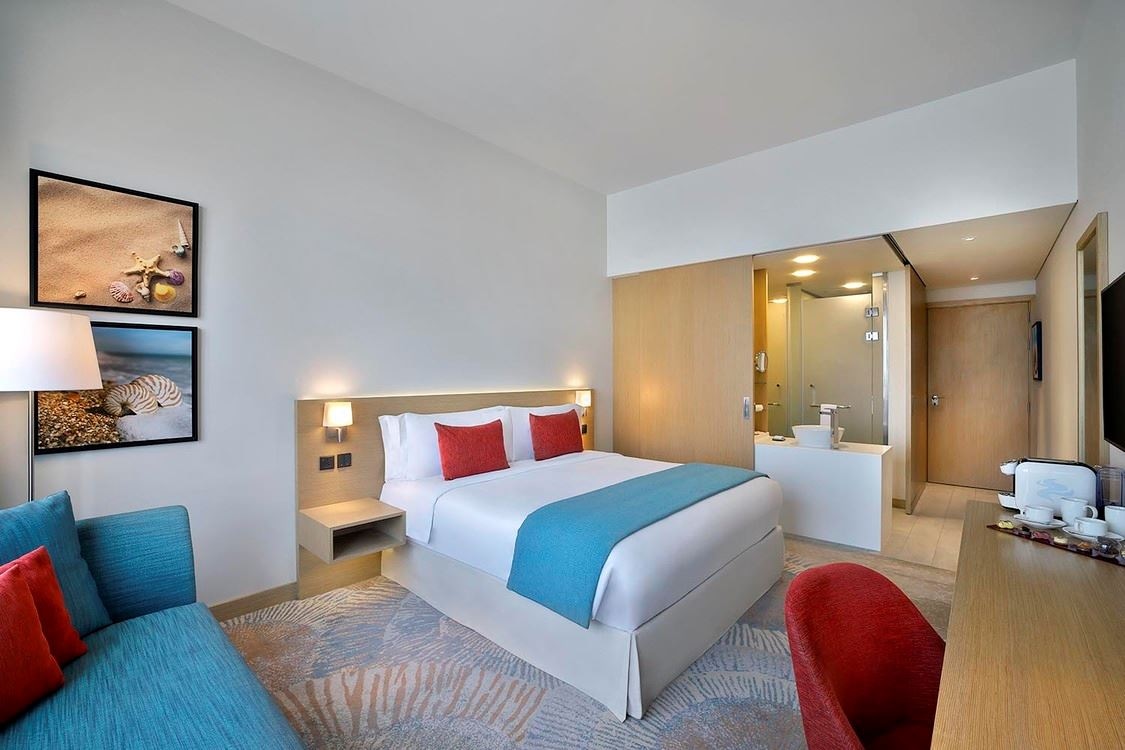 rooms-superior-room-pool-view