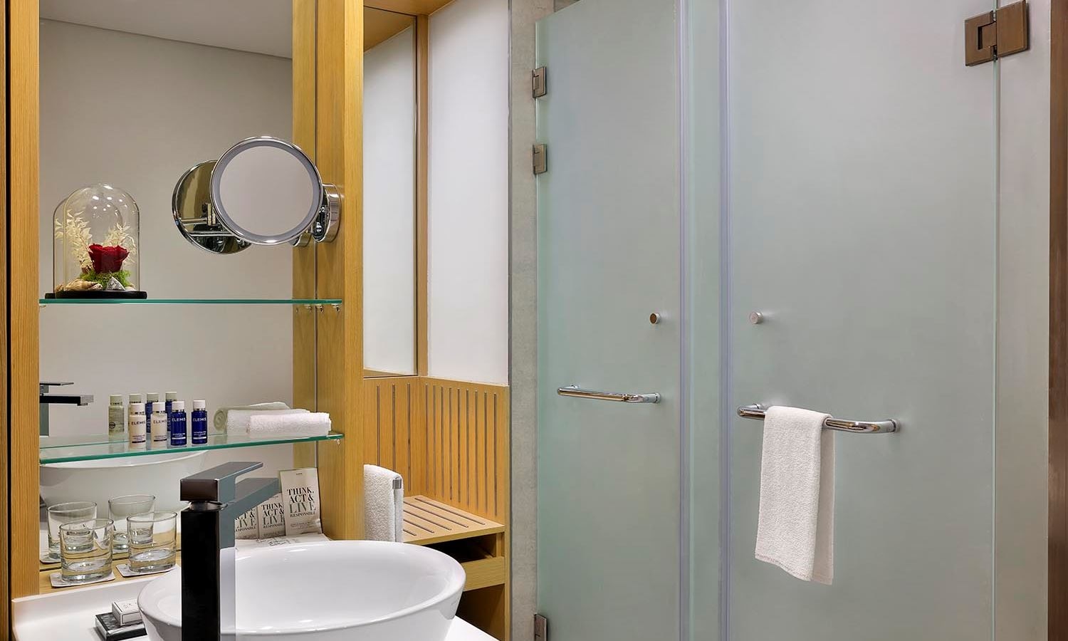 rooms-avani-executive-room