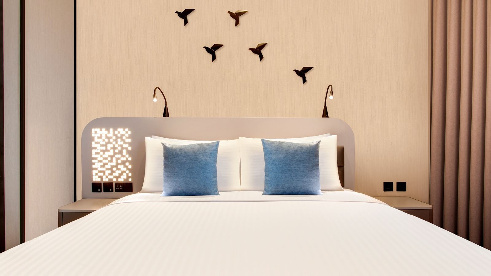 rooms-one-bedroom-suite