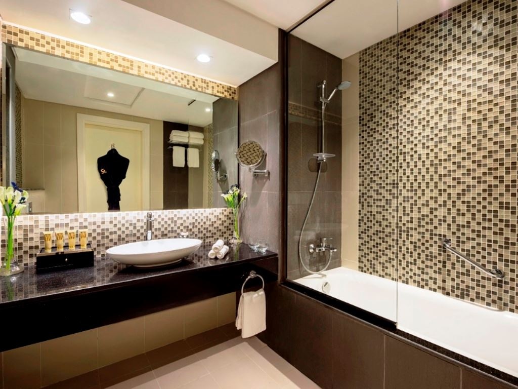 rooms-three-bedroom-suite-downtown-view