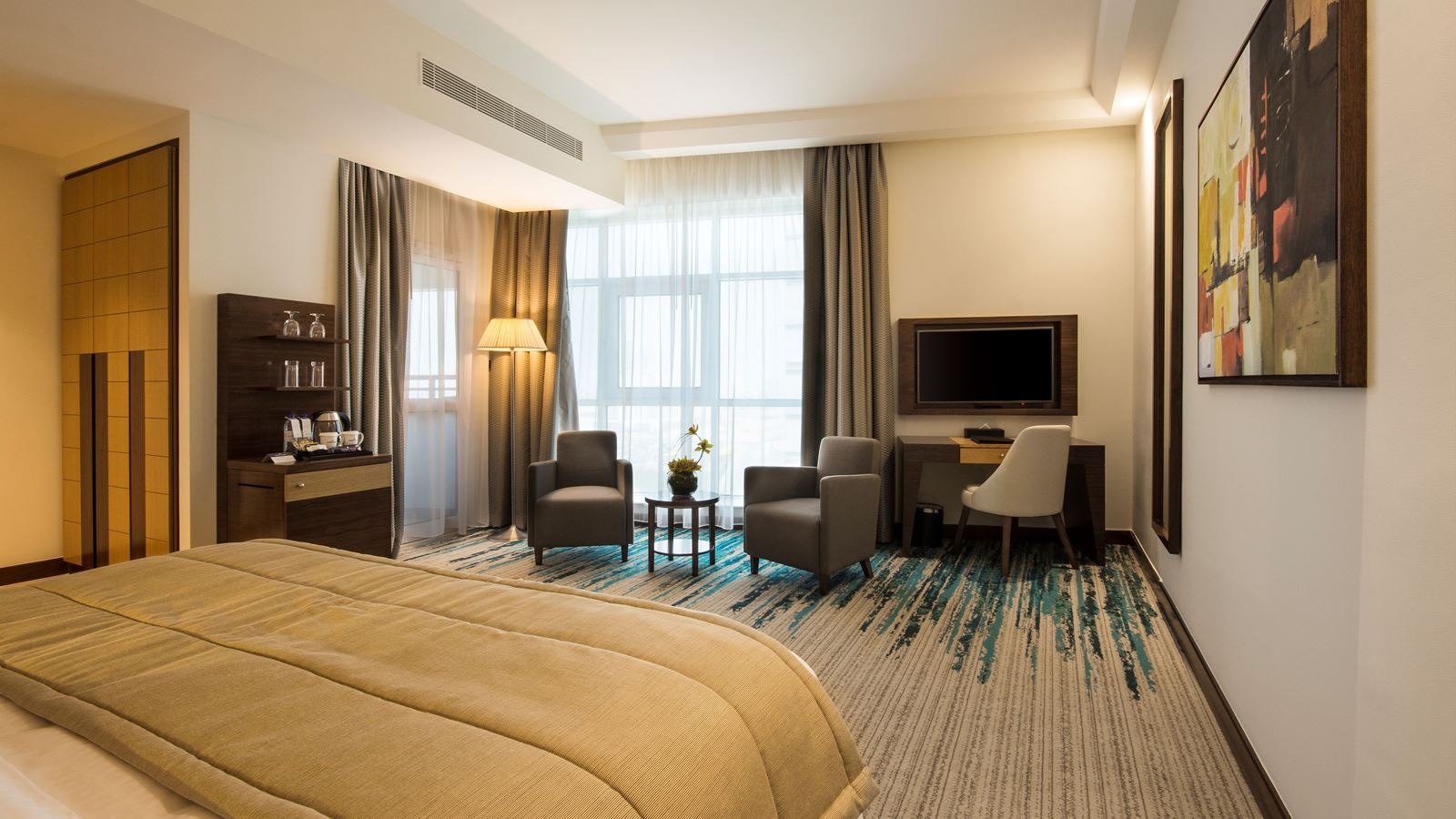 rooms-executive-suite-room