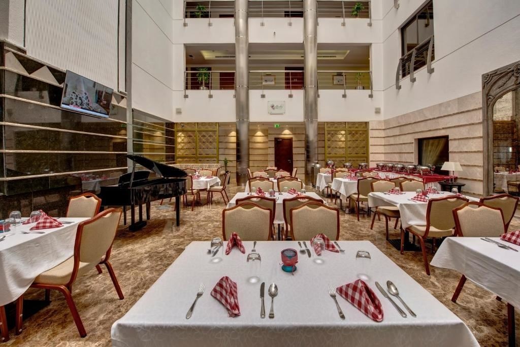 restaurants-donatello-restaurant