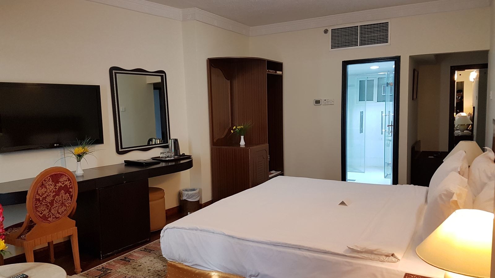 rooms-standard-suite