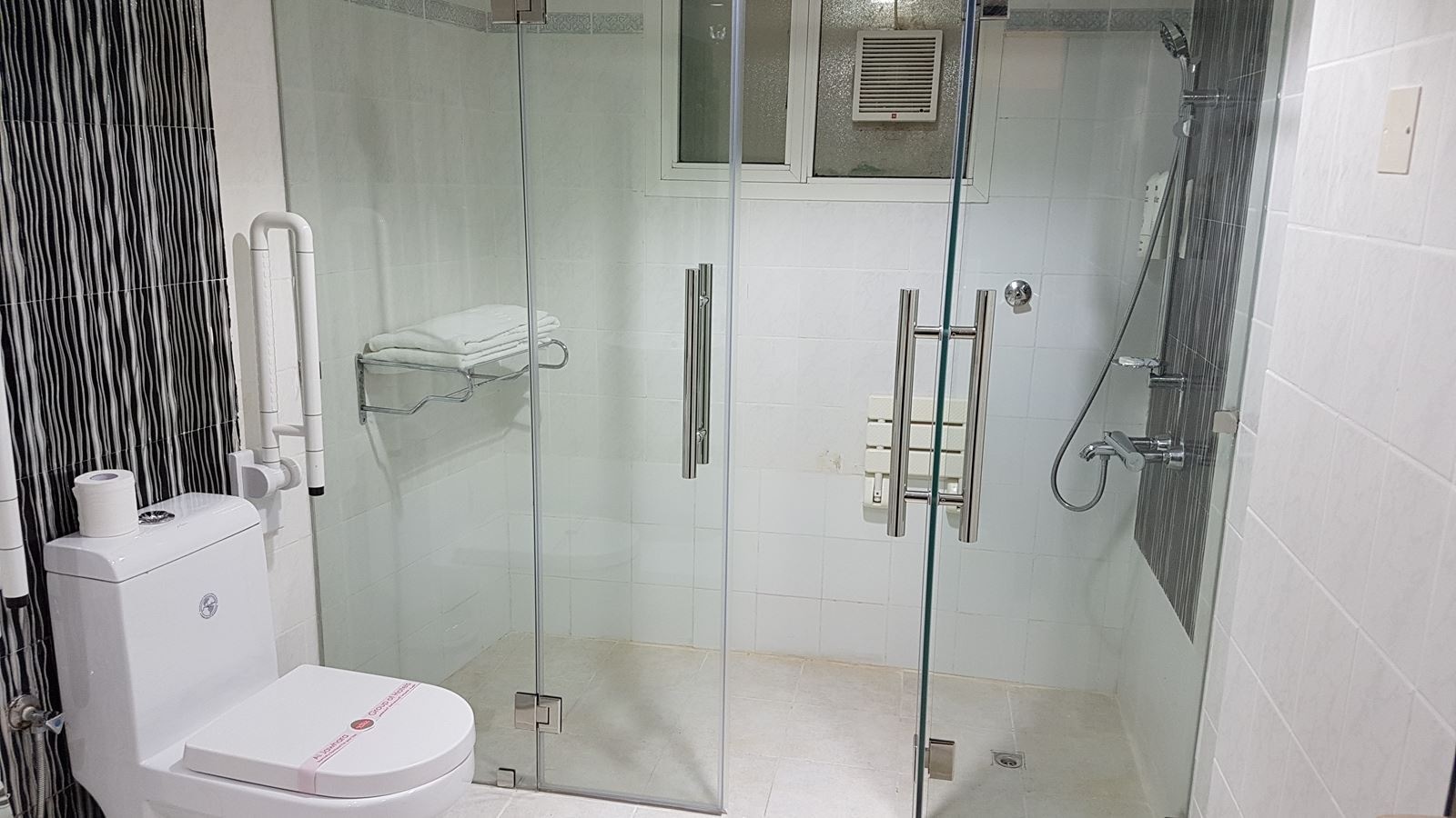 rooms-standard-suite