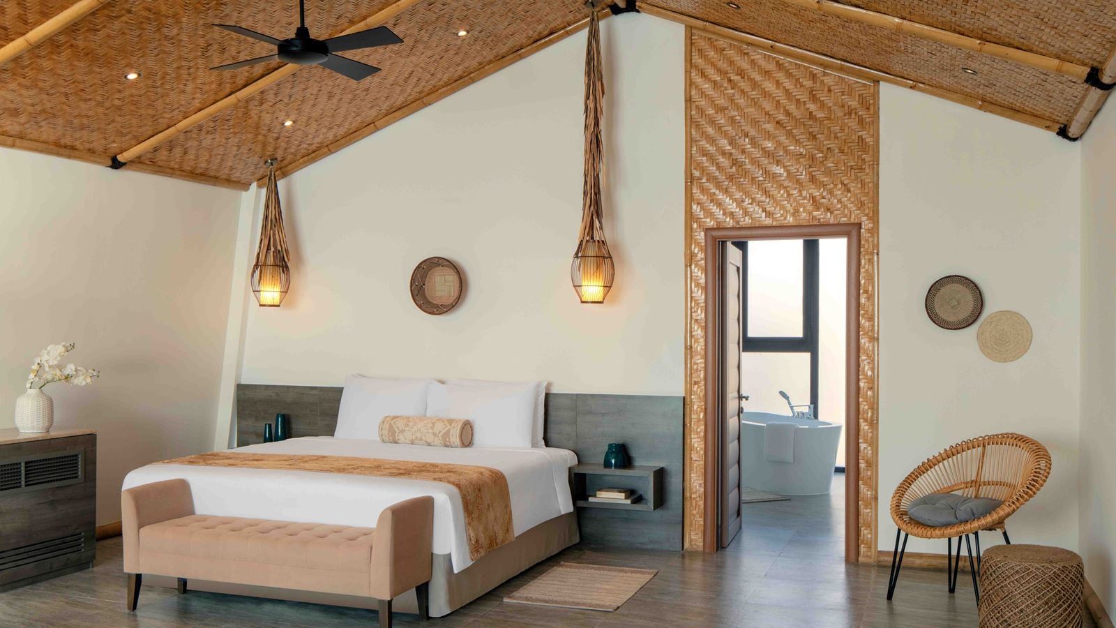 rooms-two-bedroom--beach-pool-villa