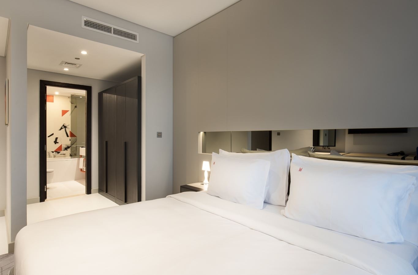 rooms-urban-1-bedroom-apartment