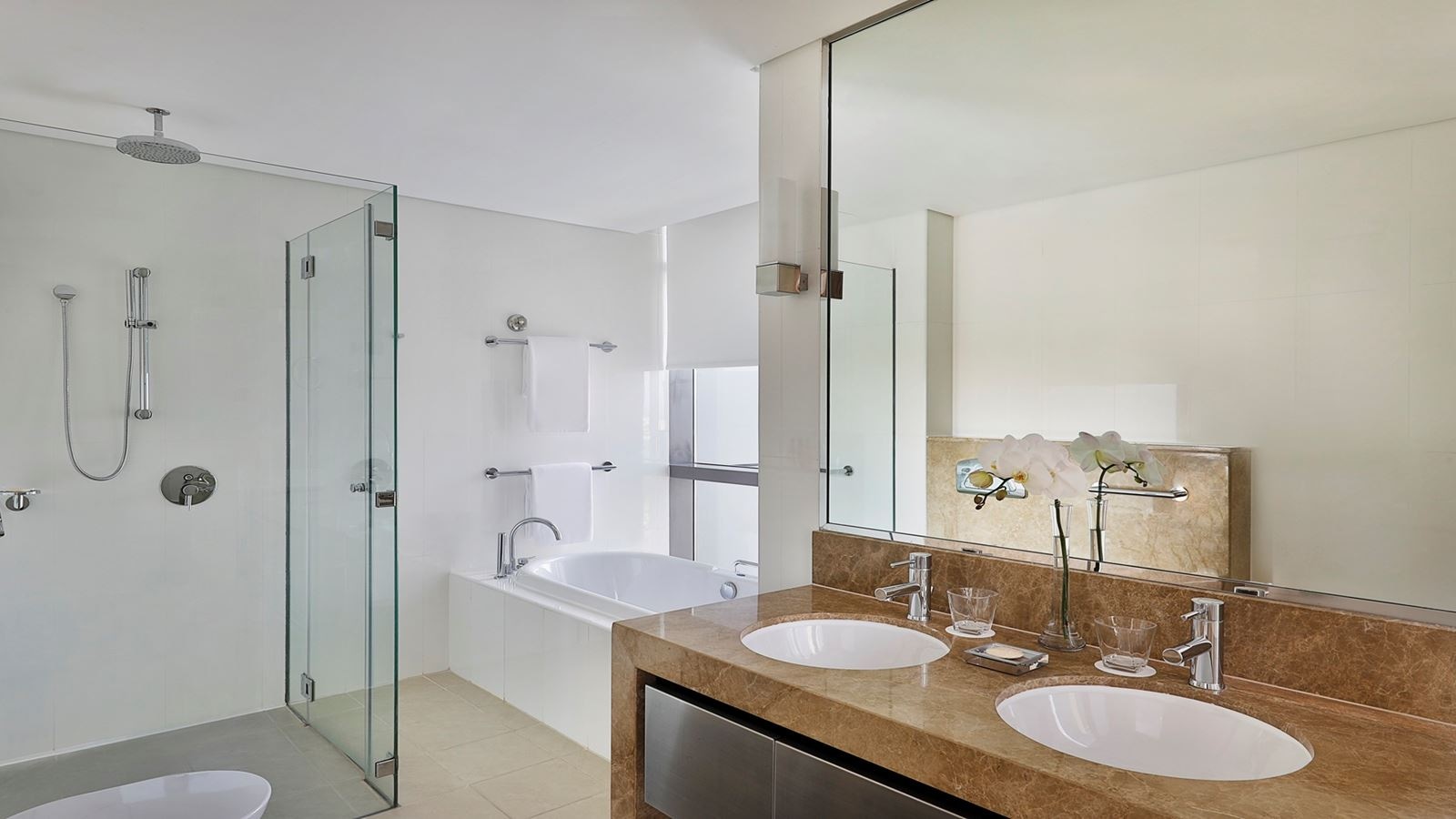 rooms-one-bedroom-apartment--with-sea-view