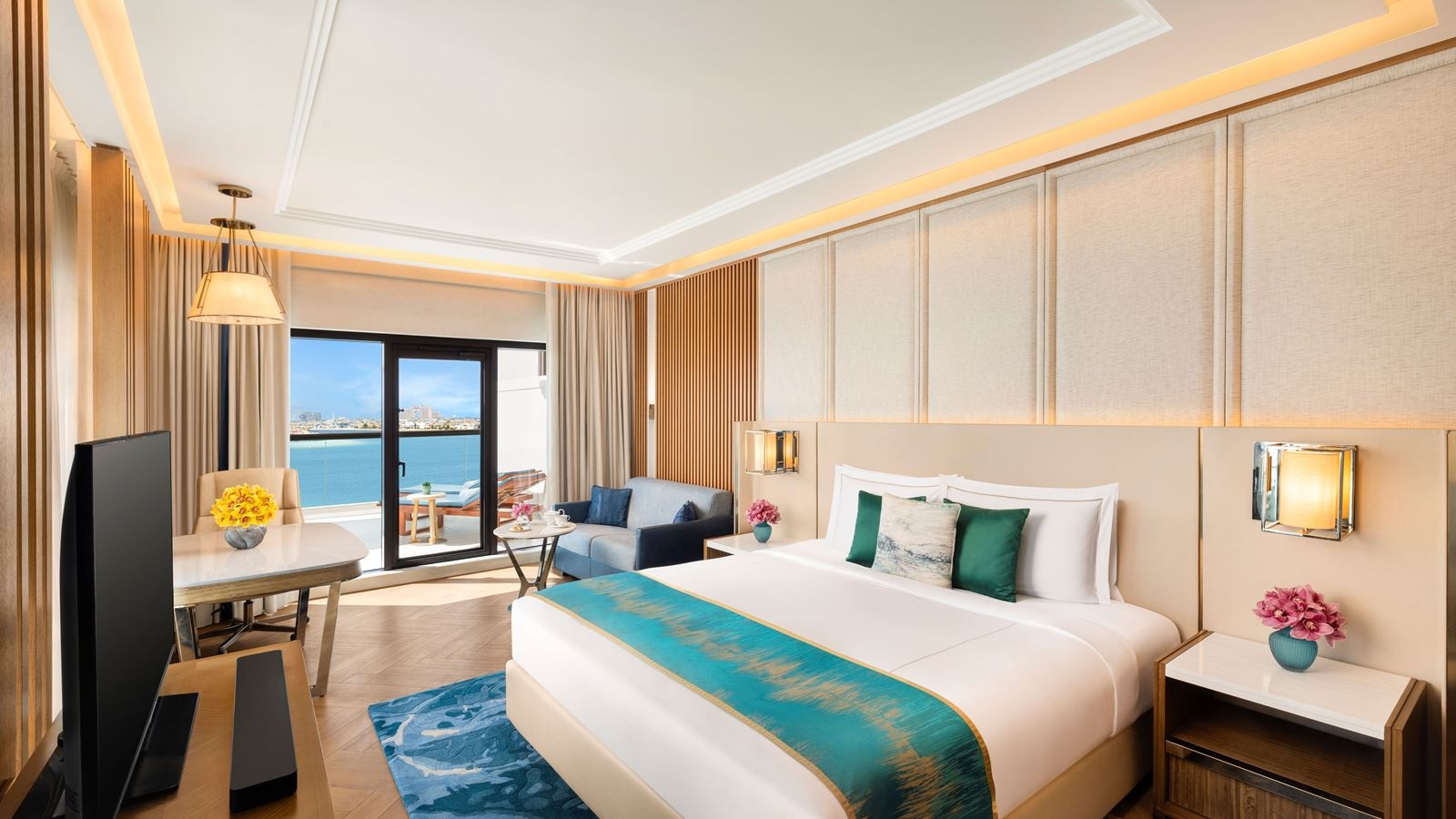 rooms-grand-luxury-suite-sea-view-with-open-jacuzzi