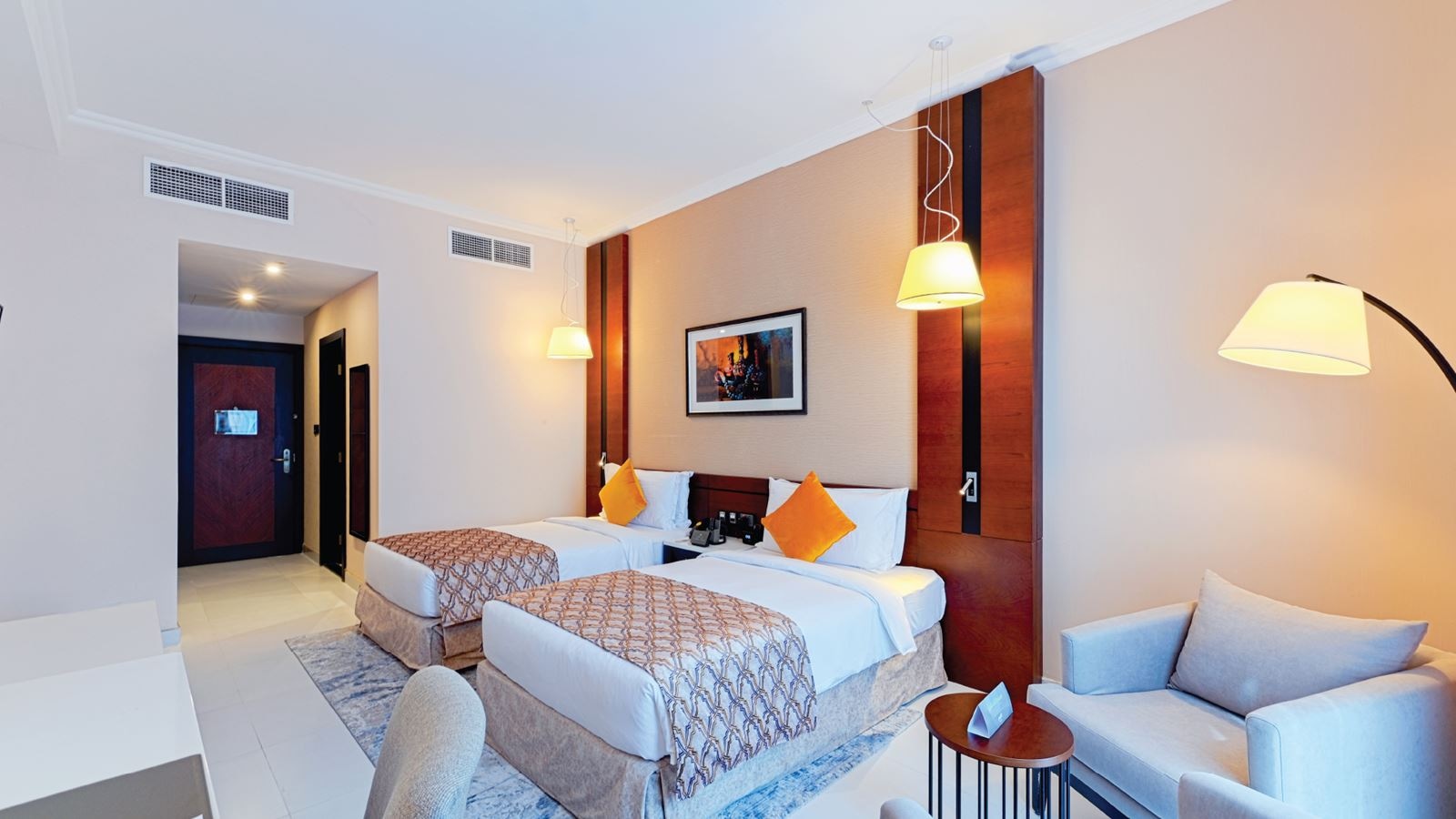 rooms-deluxe-room-kingtwin