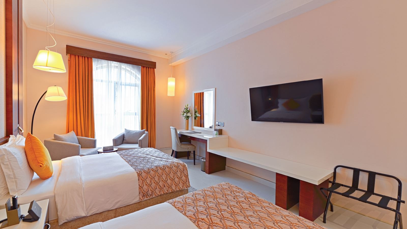 rooms-deluxe-room-kingtwin