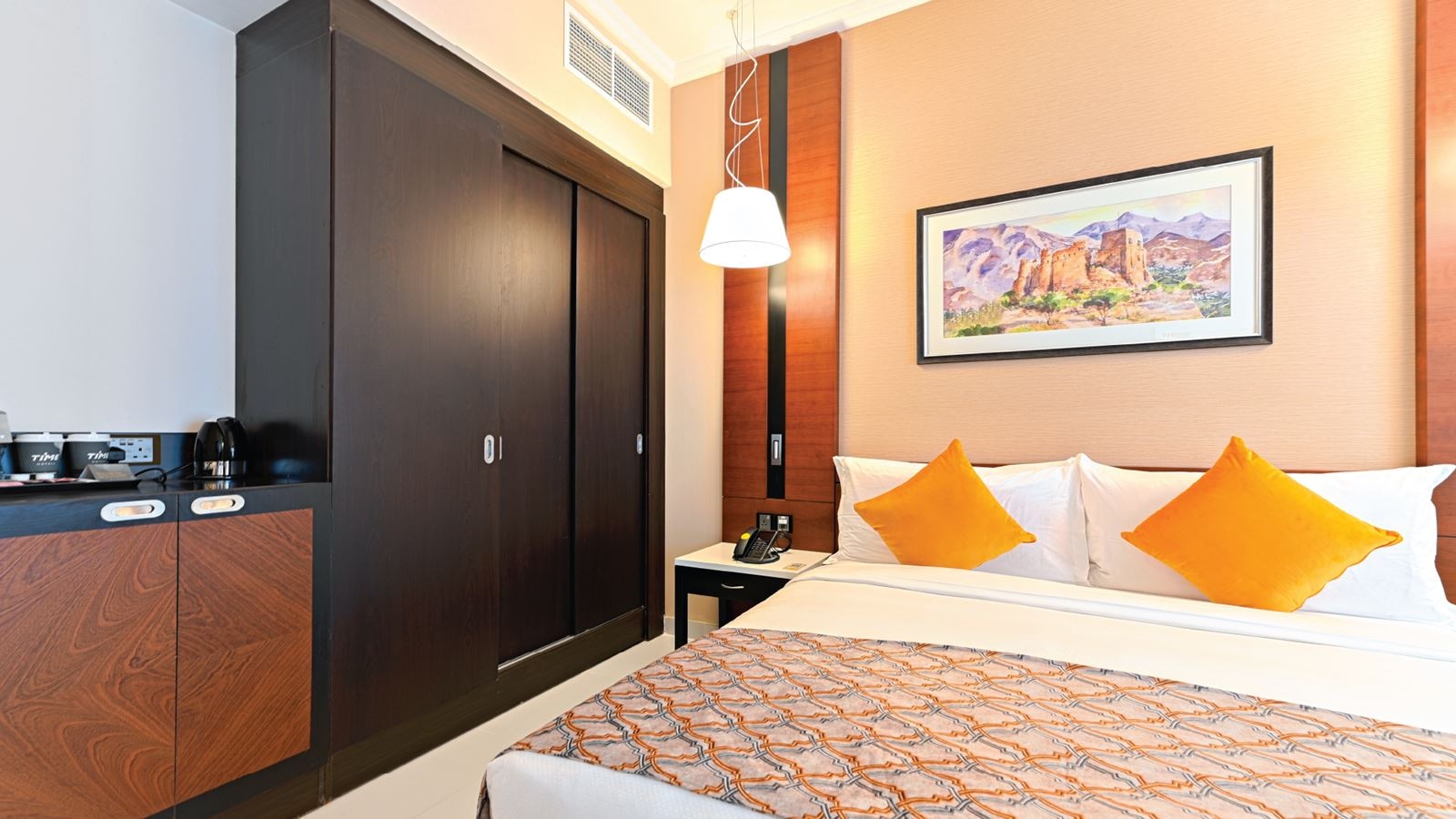 rooms-deluxe-room-kingtwin