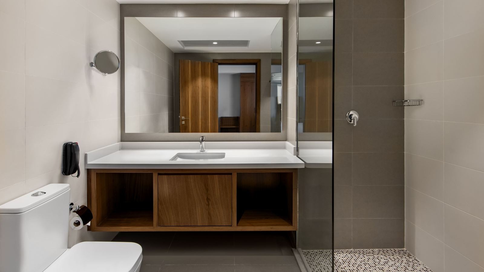 rooms-premium-room-with-sea-view-and-balcony