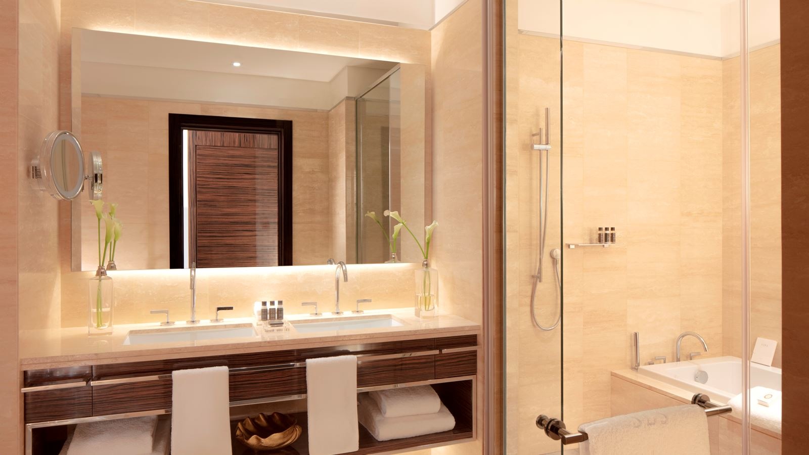 rooms-junior-suite-hyde-me