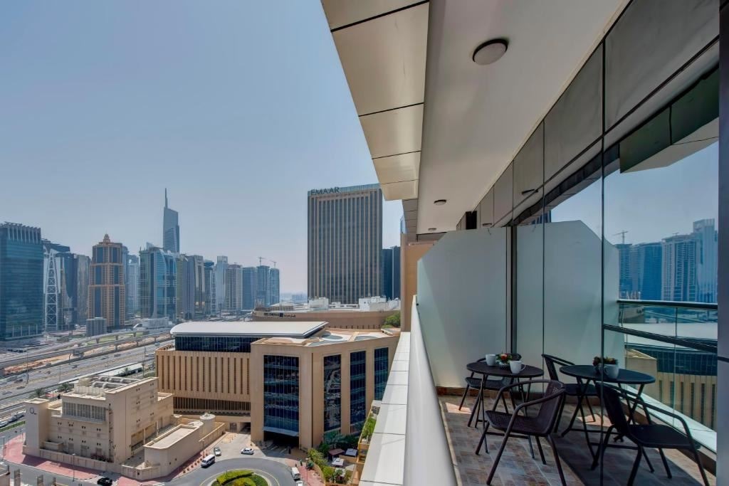 rooms-deluxe-1-bedroom-with-balcony