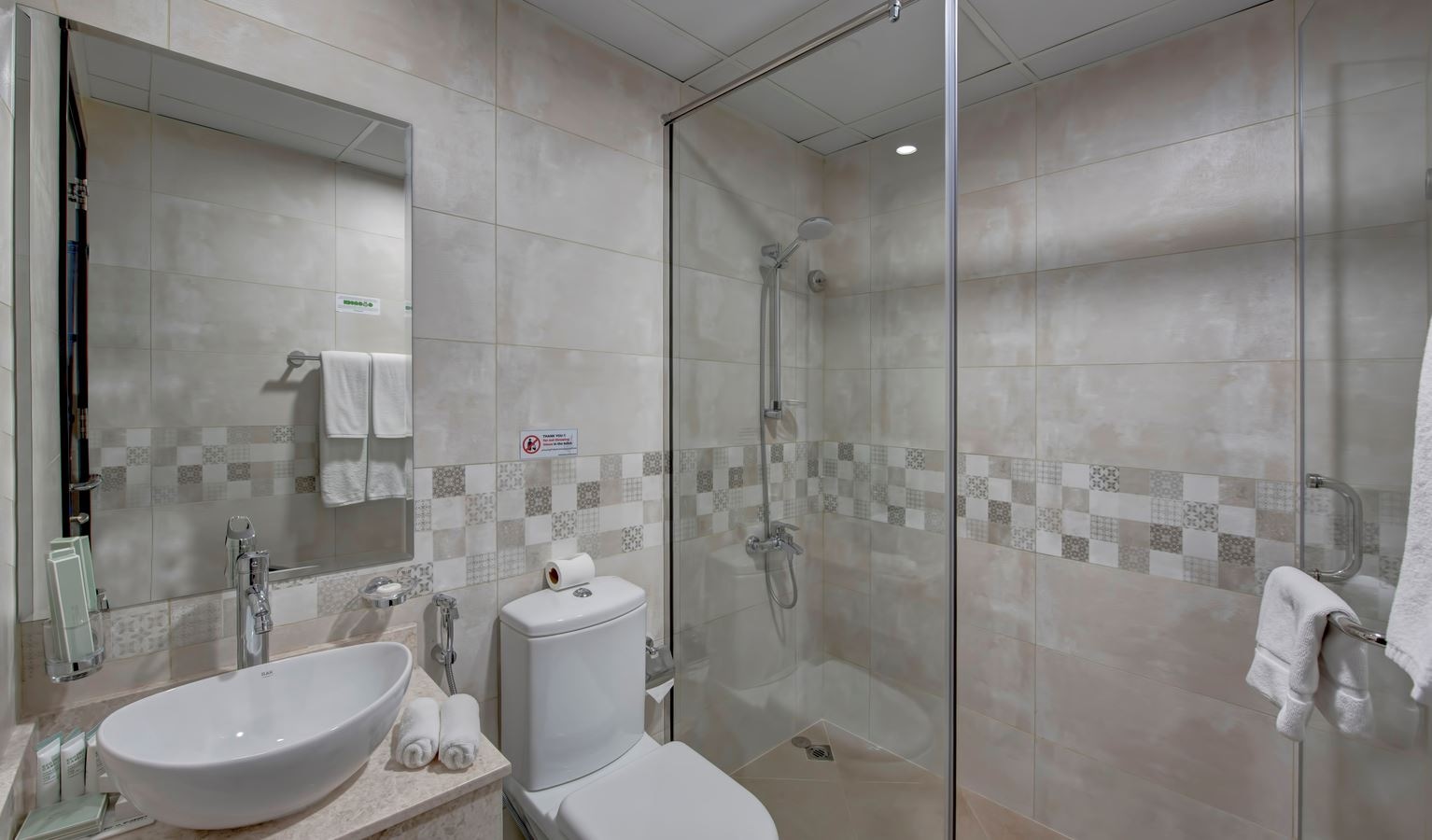 rooms-superior-premium-2-bedroom-marina-view--balcony