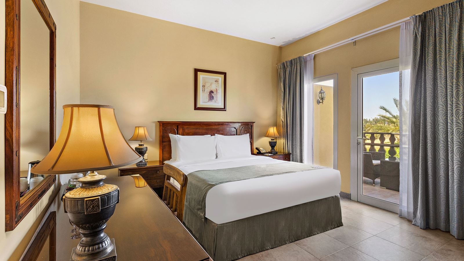 rooms-classic-room-with-balcony