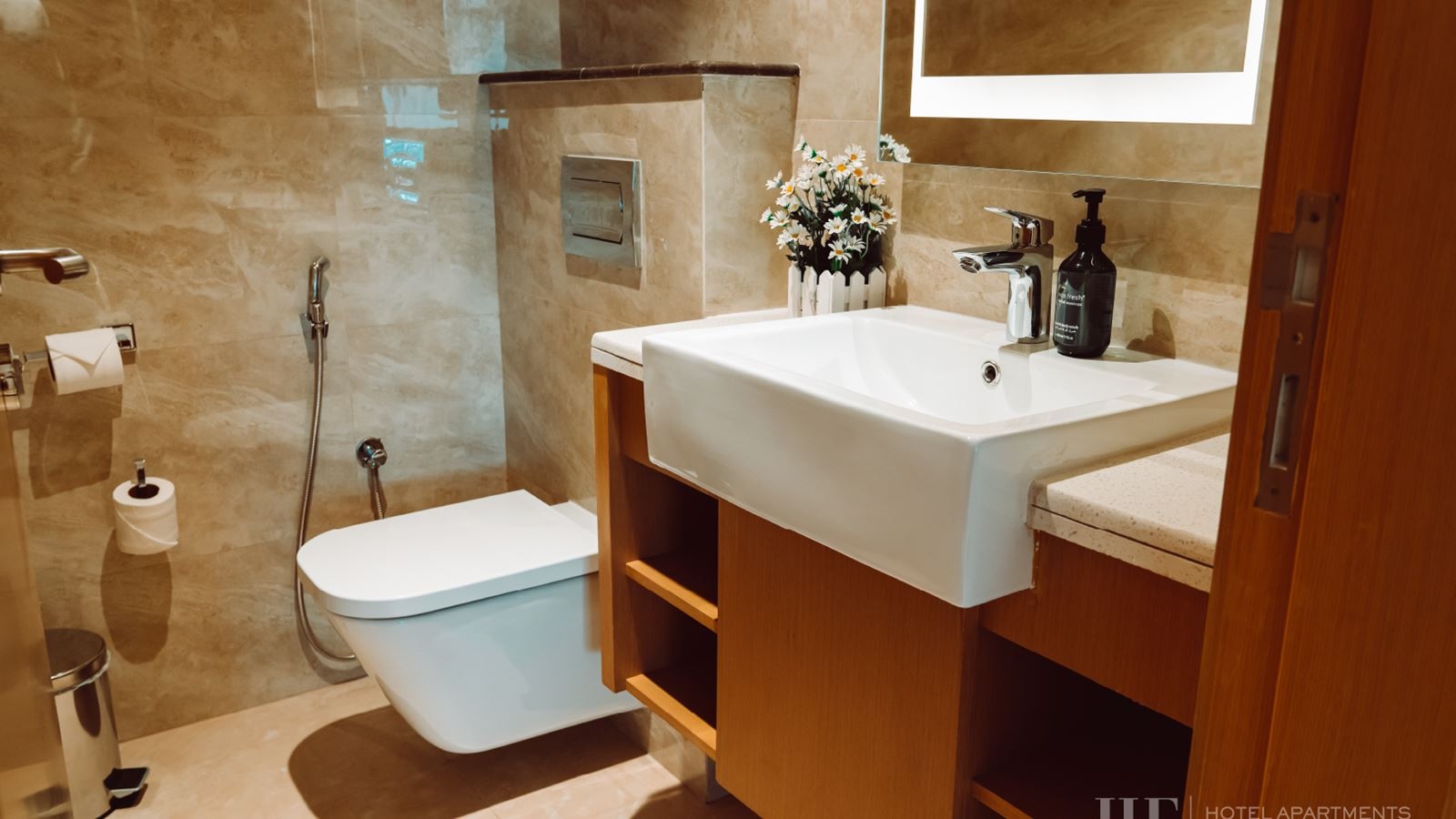 rooms-deluxe-two-bedroom