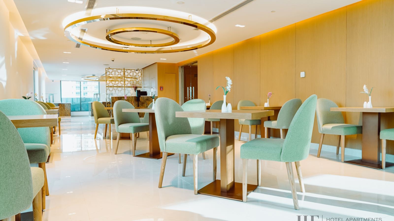 restaurants-luces-restaurant-all-day-dining