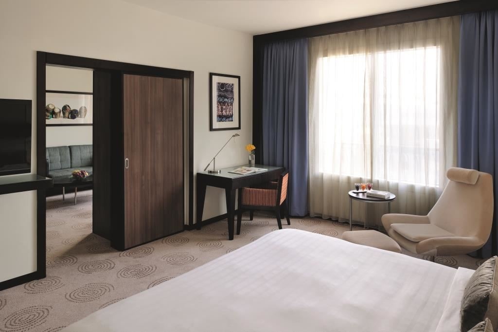 rooms-avani-executive-suite