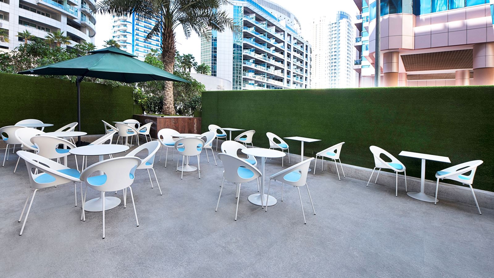 restaurants-aqua-marina-terrace