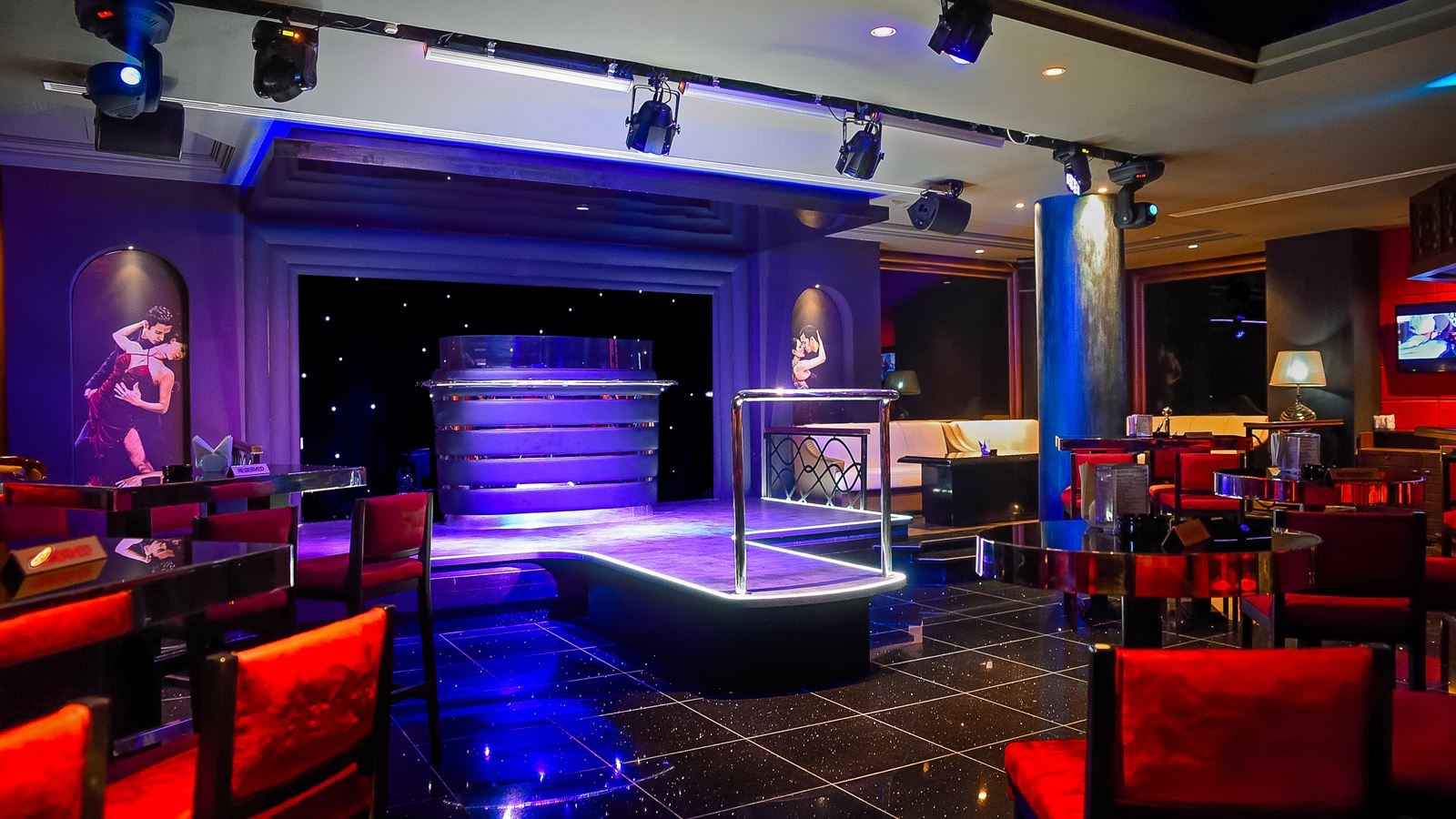 bars-amadeus-lounger-bar