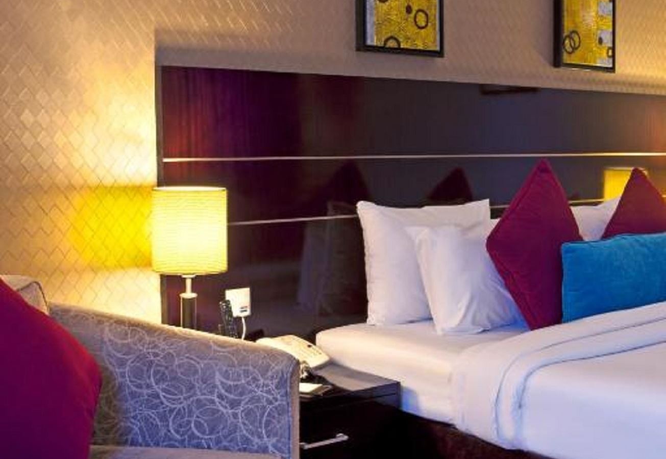 rooms-junior-suite-room