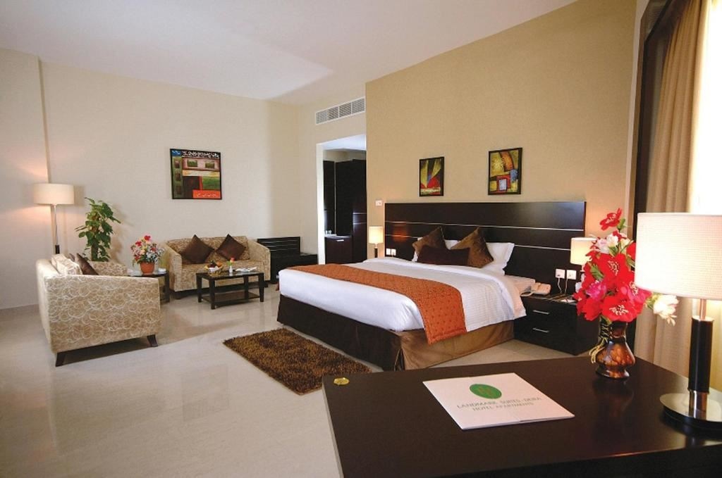rooms-executive-suite-room